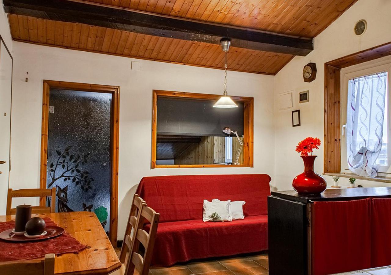 Apartamento Il Rifugio A 3 Minuti Dai Traghetti Livorno Exterior foto